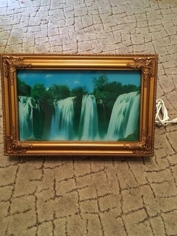 Музыкальная картина-водопад с подстветкой