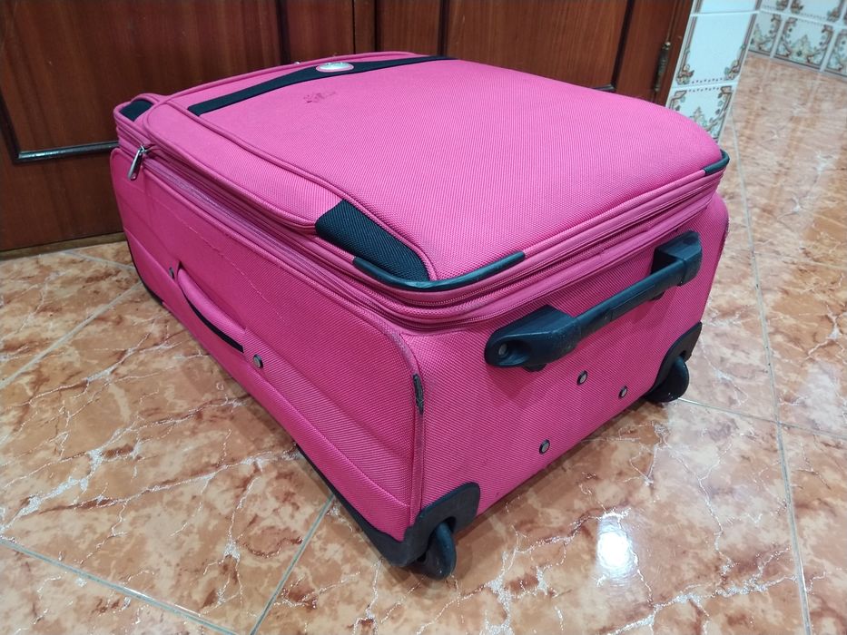 Mala malas de porão até 23 kg viagem casa quarto apartamento vivenda.