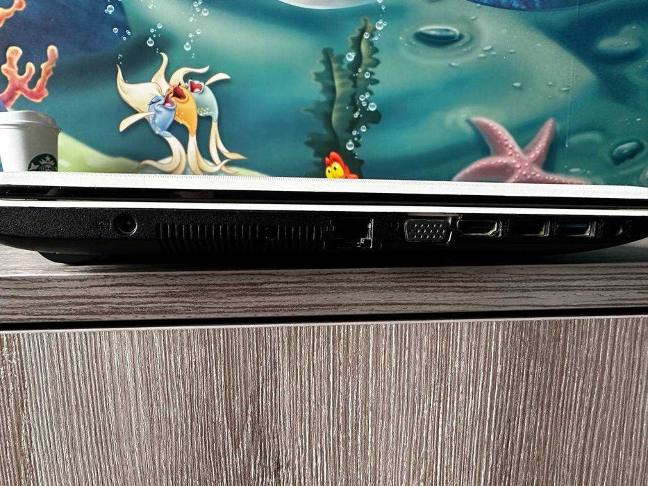 Ноутбук Asus F551M