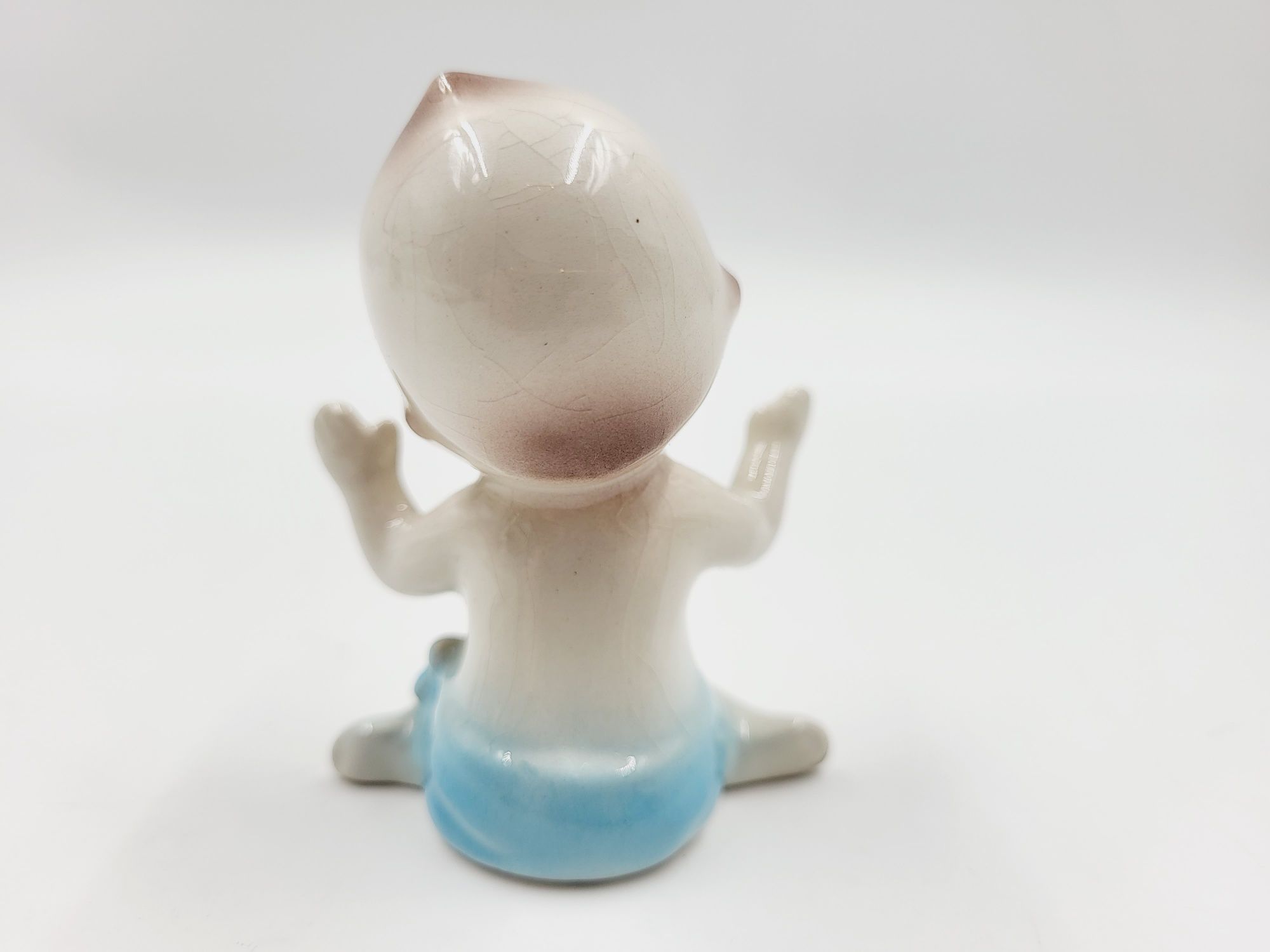 Mała ceramiczna laleczka jak Kewpie Doll