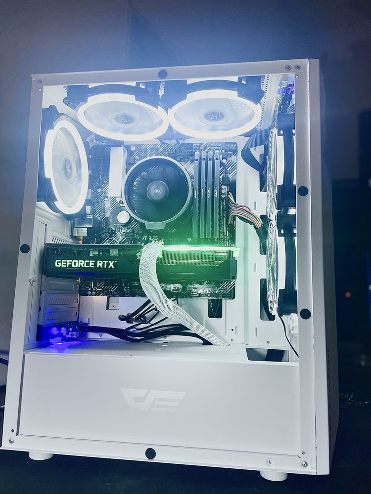 Komputer Gamingowy Biały/3060ti Ghost /Ryzen 5 3600X/b450M-A II/512gb