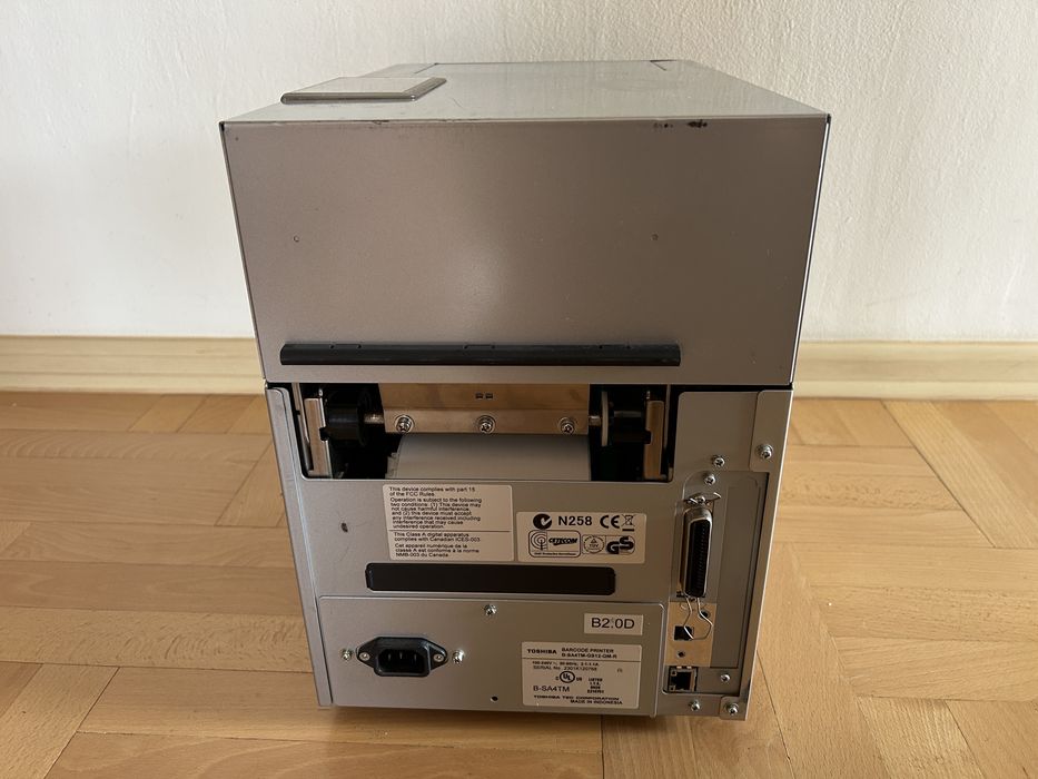 Drukarka etykiet TOSHIBA B-SA4TM (300 dpi) - przemysłowa, stan idealny
