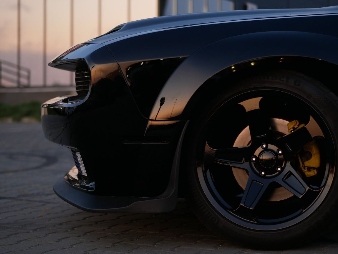 Dodge Challenger V8 auto do ślubu samochód na wesele do wynajecia