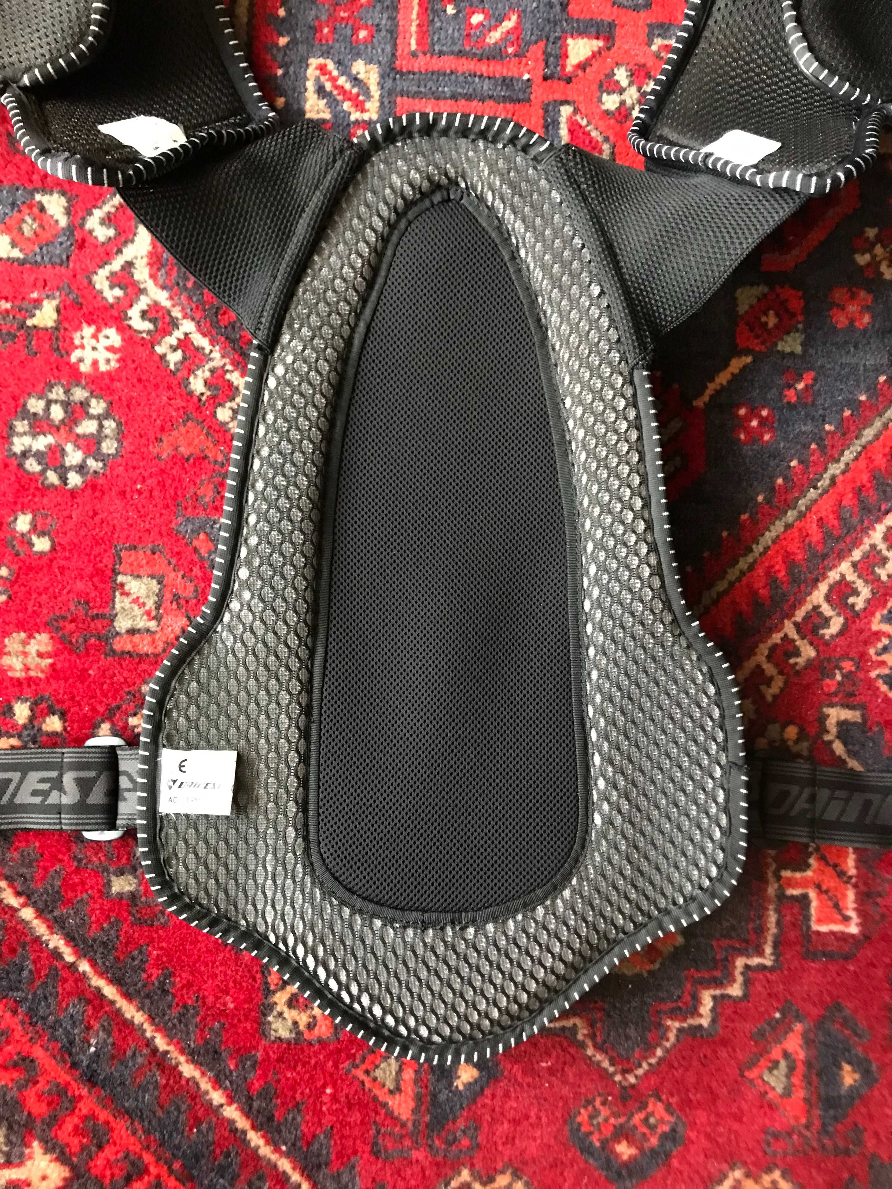 Colete de protecção Dainese (impecável)