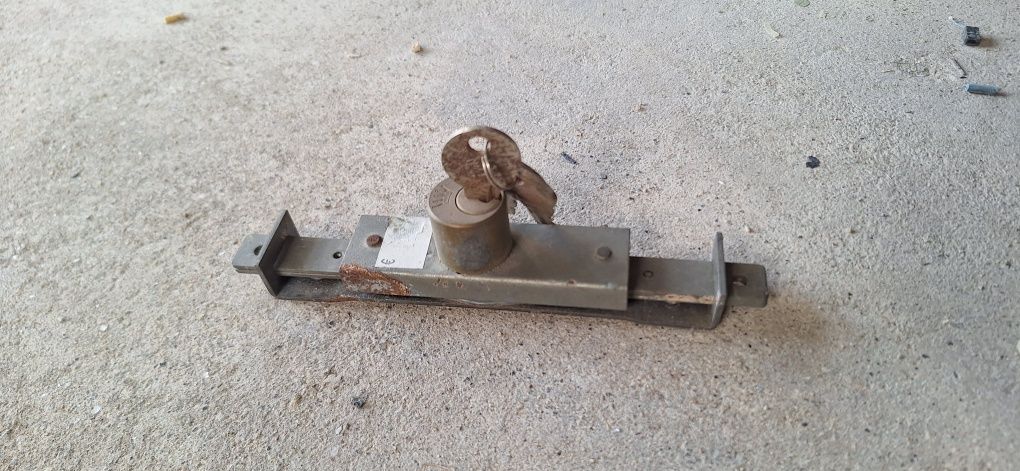 Fechadura para grade