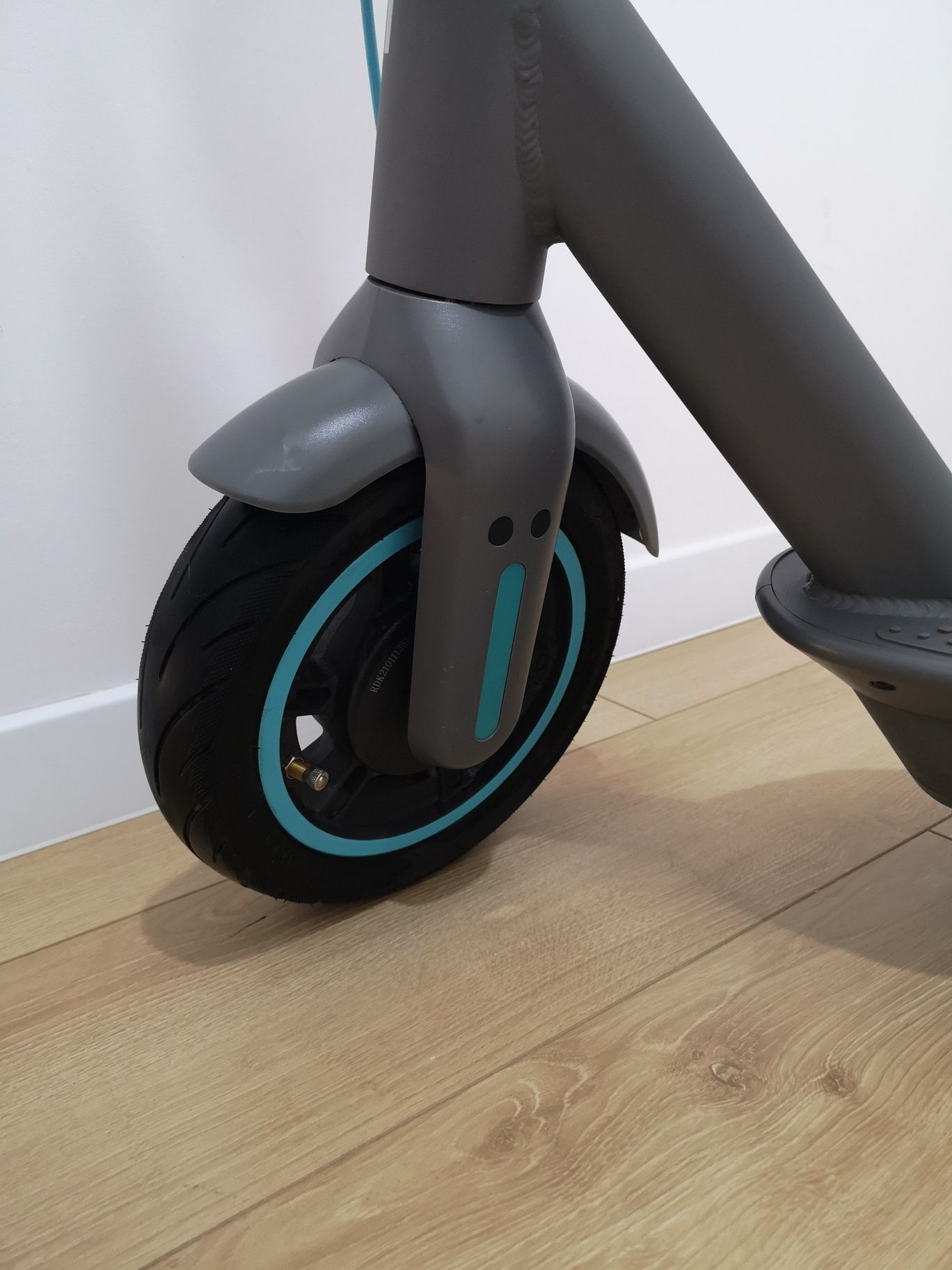 Hulajnoga elektryczna Motus Scooty 10 2022