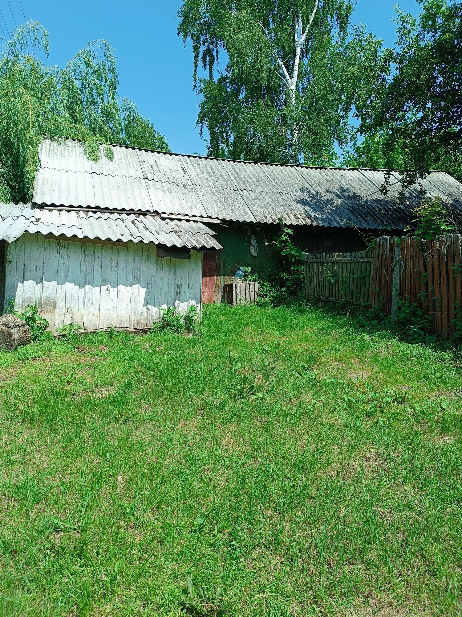 Будинок в селі Клочків, Снов поряд
