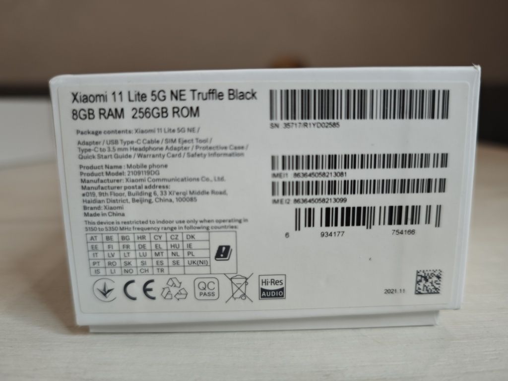 Смартфон Xiaomi 11 Lite 5G NE 8/256GB Black Global EU
Б/У та уцінка Xi