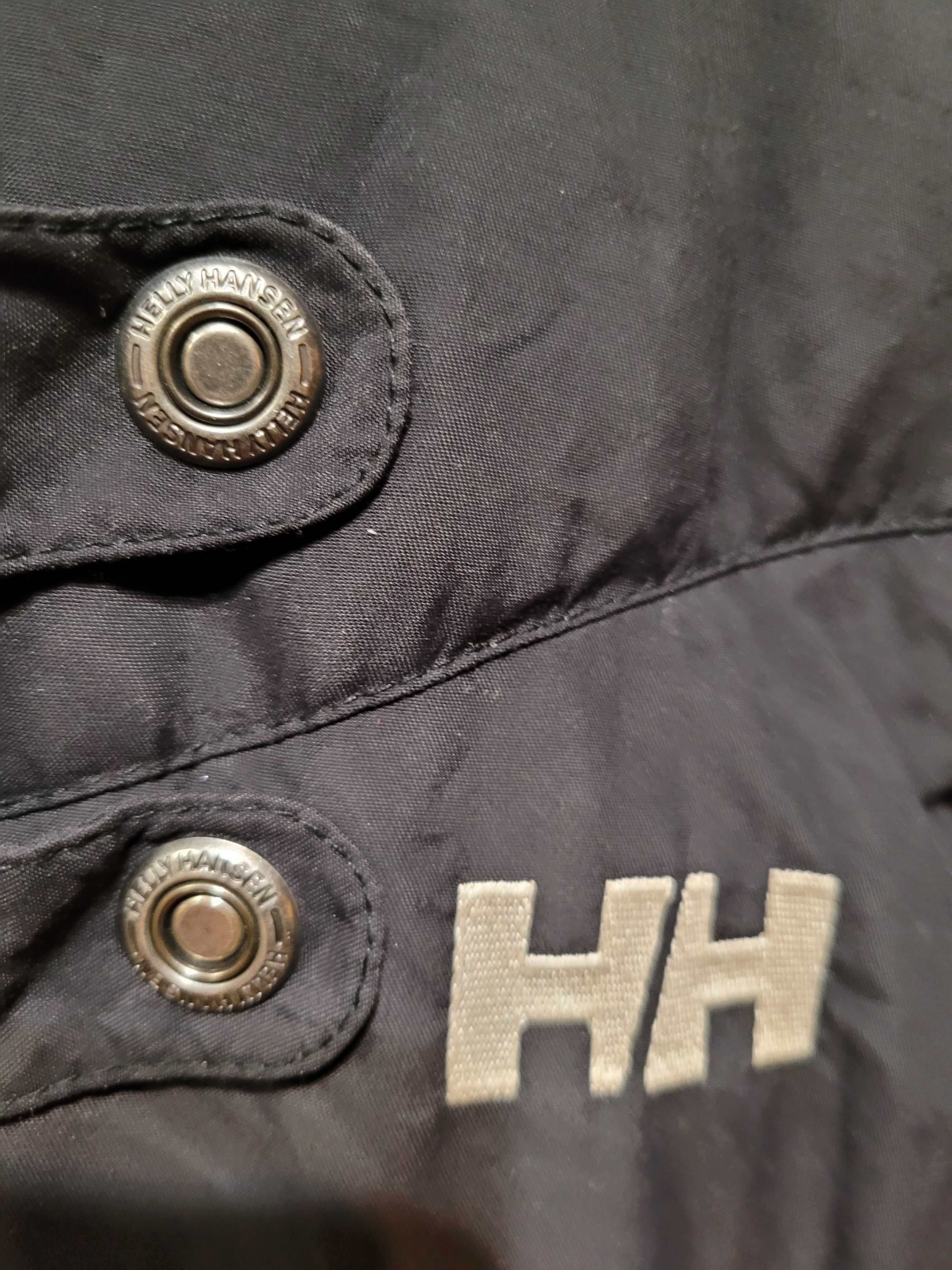 Helly Hansen kurtka puchowa jak The North Face Patagonia z membraną