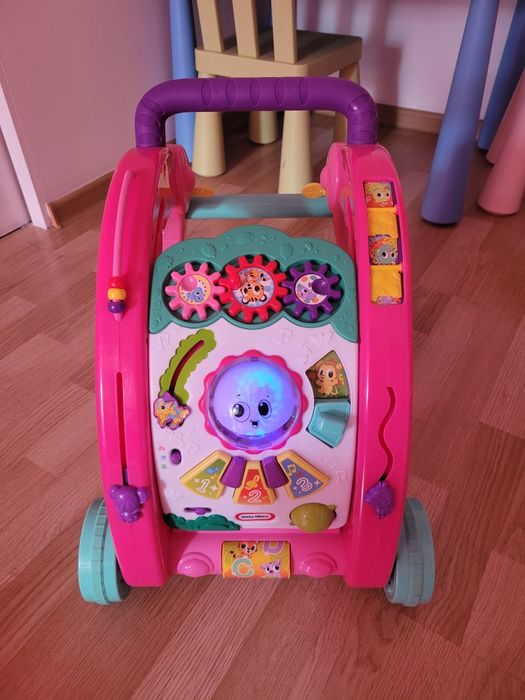 Pchacz plus gratis torba zabawek dla rocznego dziecka