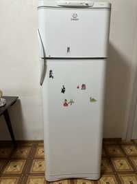 Продам холодильник Indesit A class