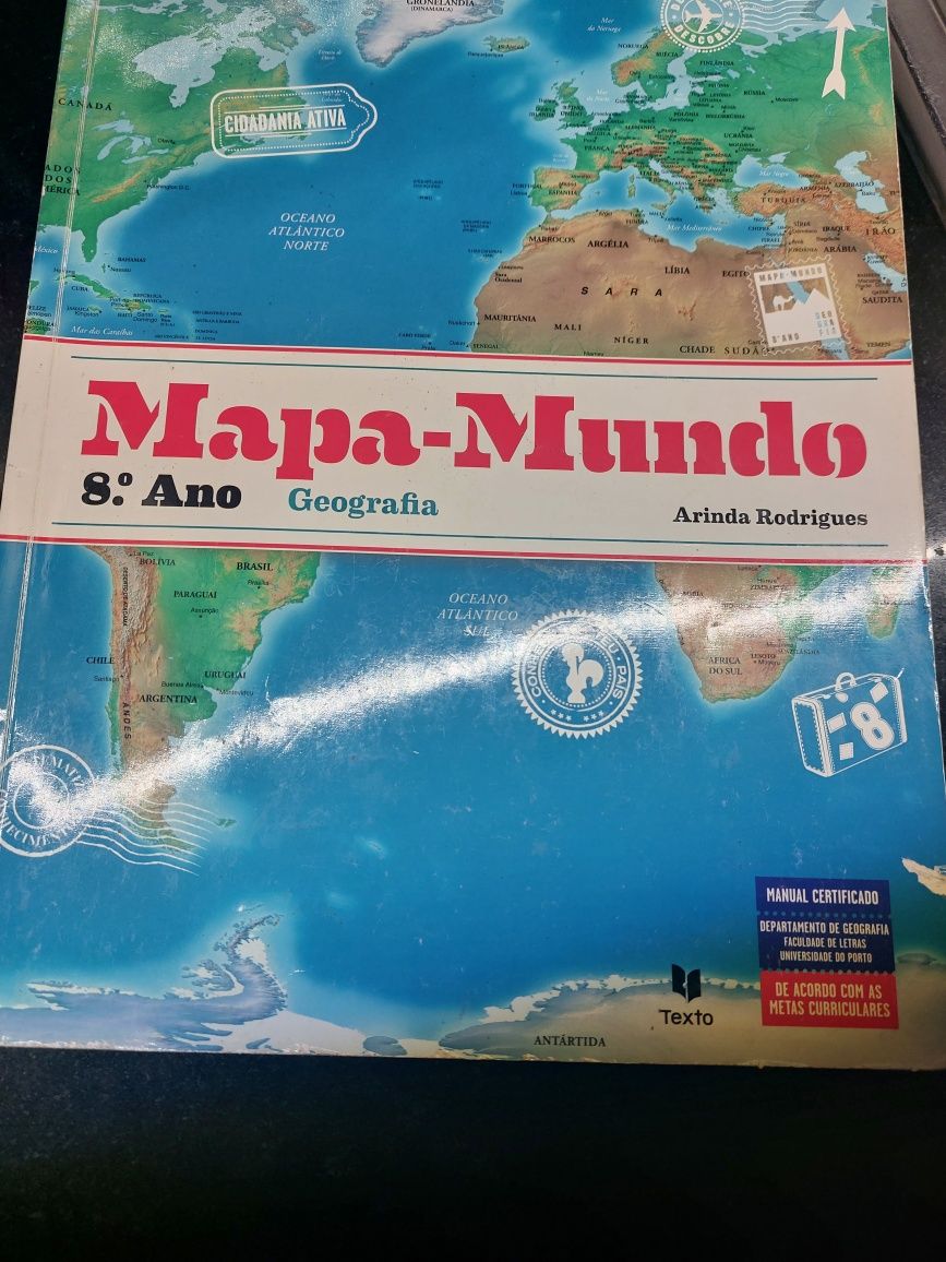 Manual Escolar de Geografia "Mapa-Mundo" 8. Ano