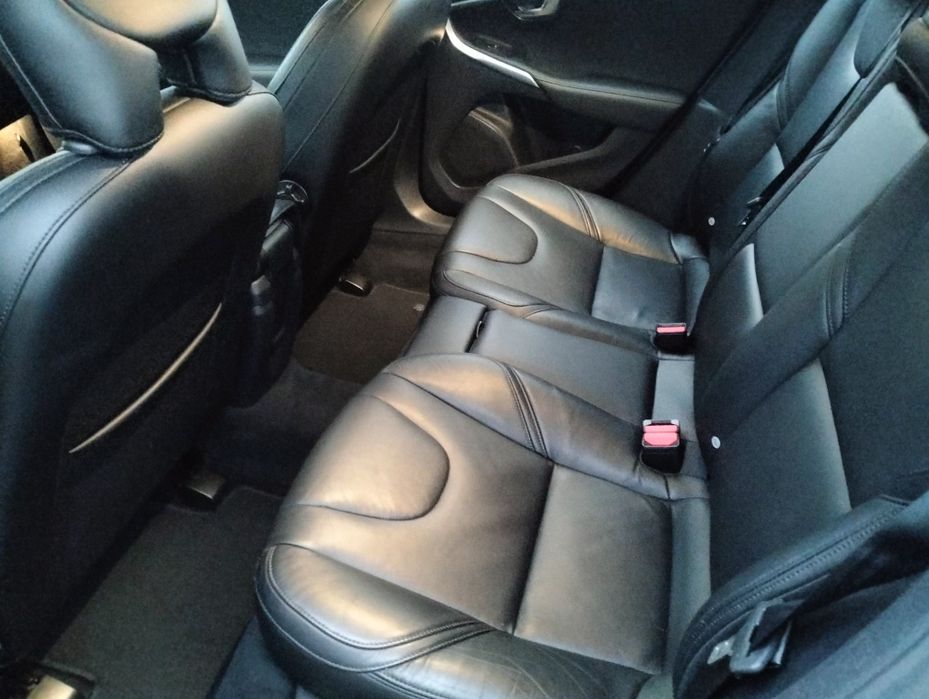 Volvo V40 ocean race 2.0 D2 120PK