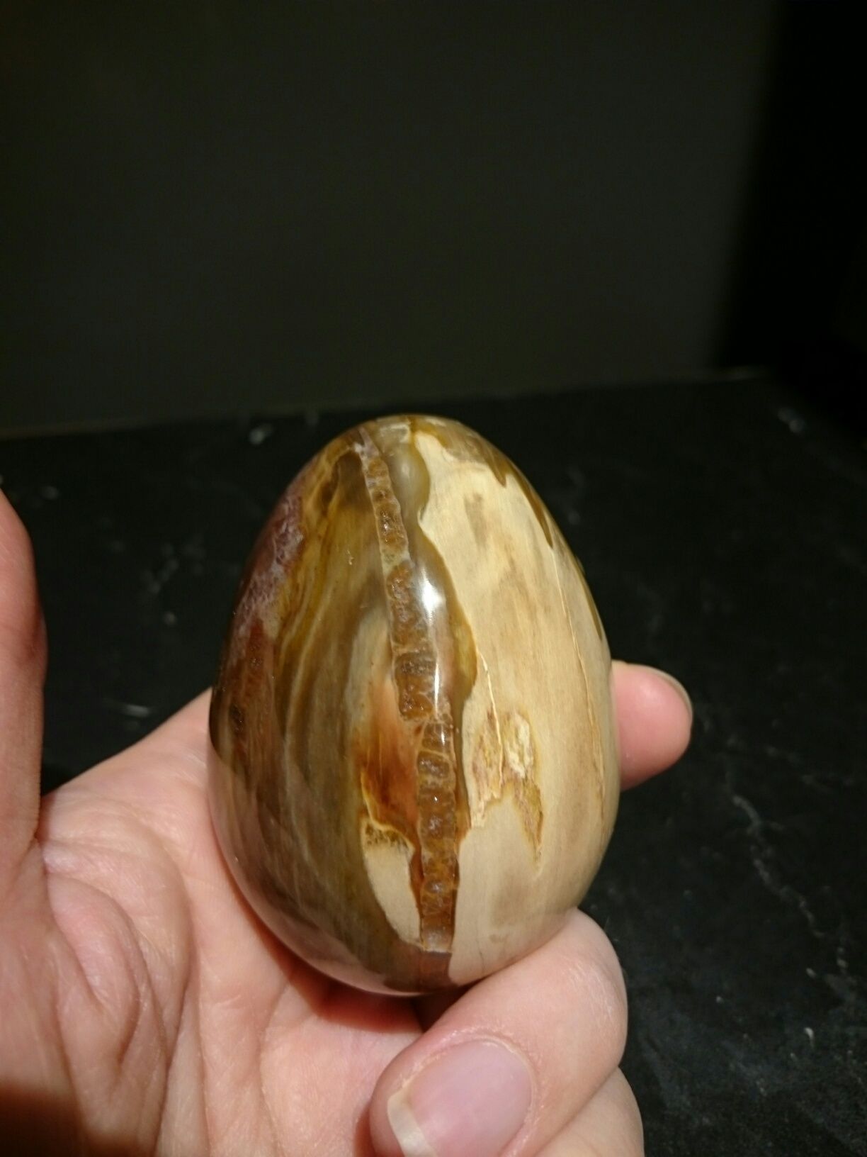Jaspis polichromiczny, polerowane jajko, 192 g
