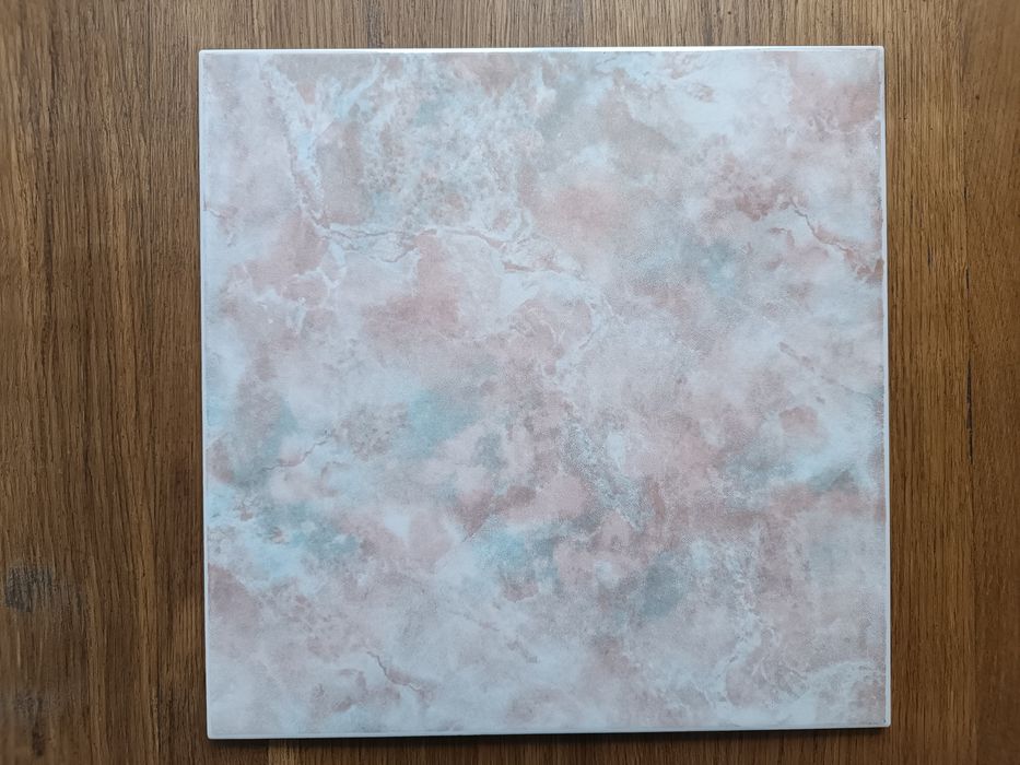 Płytki kafle kafelki pink pinkish beige beżowe z różowym tonem 51 szt.