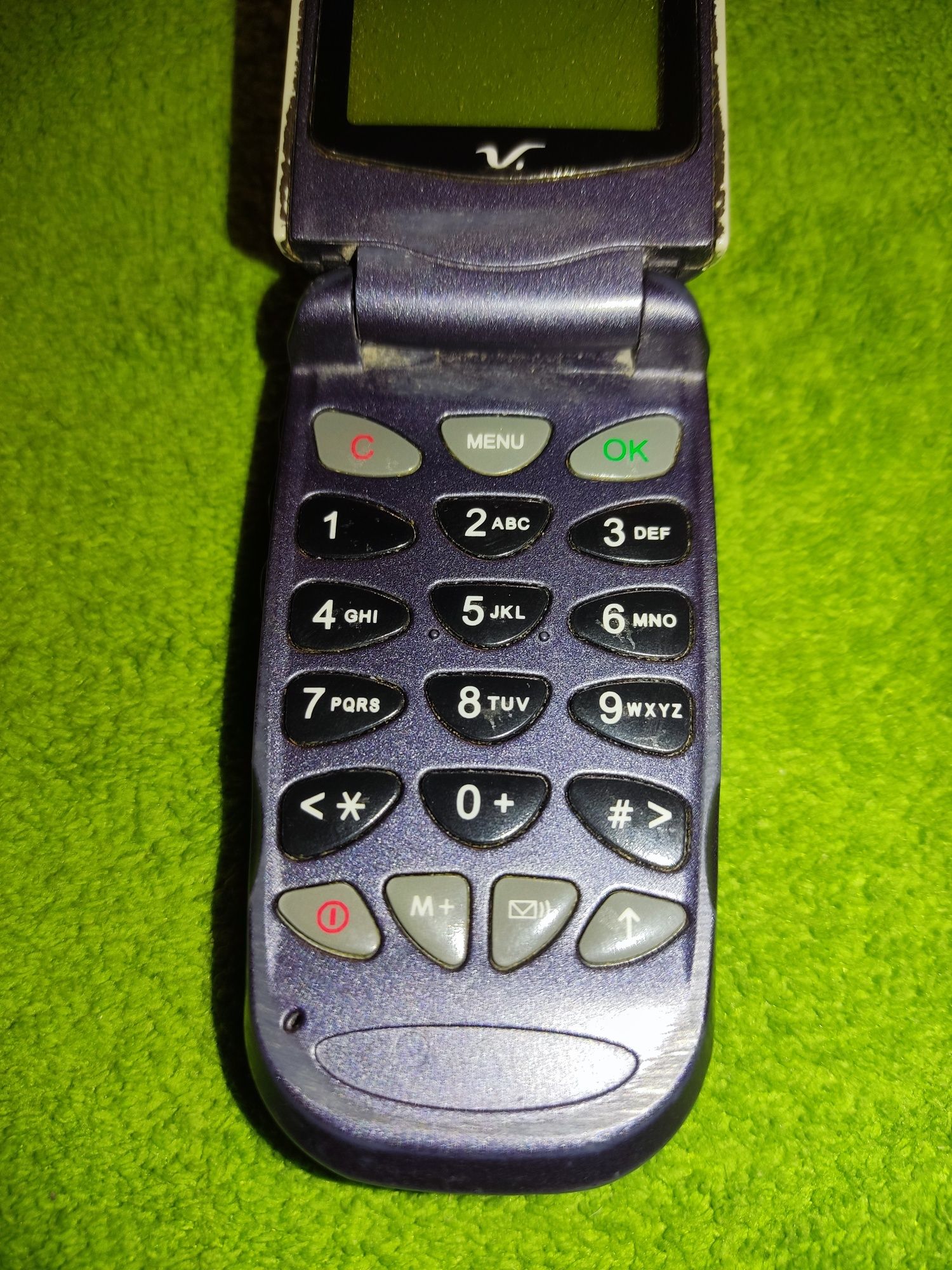 Telefon Motorola V51 (vintage)