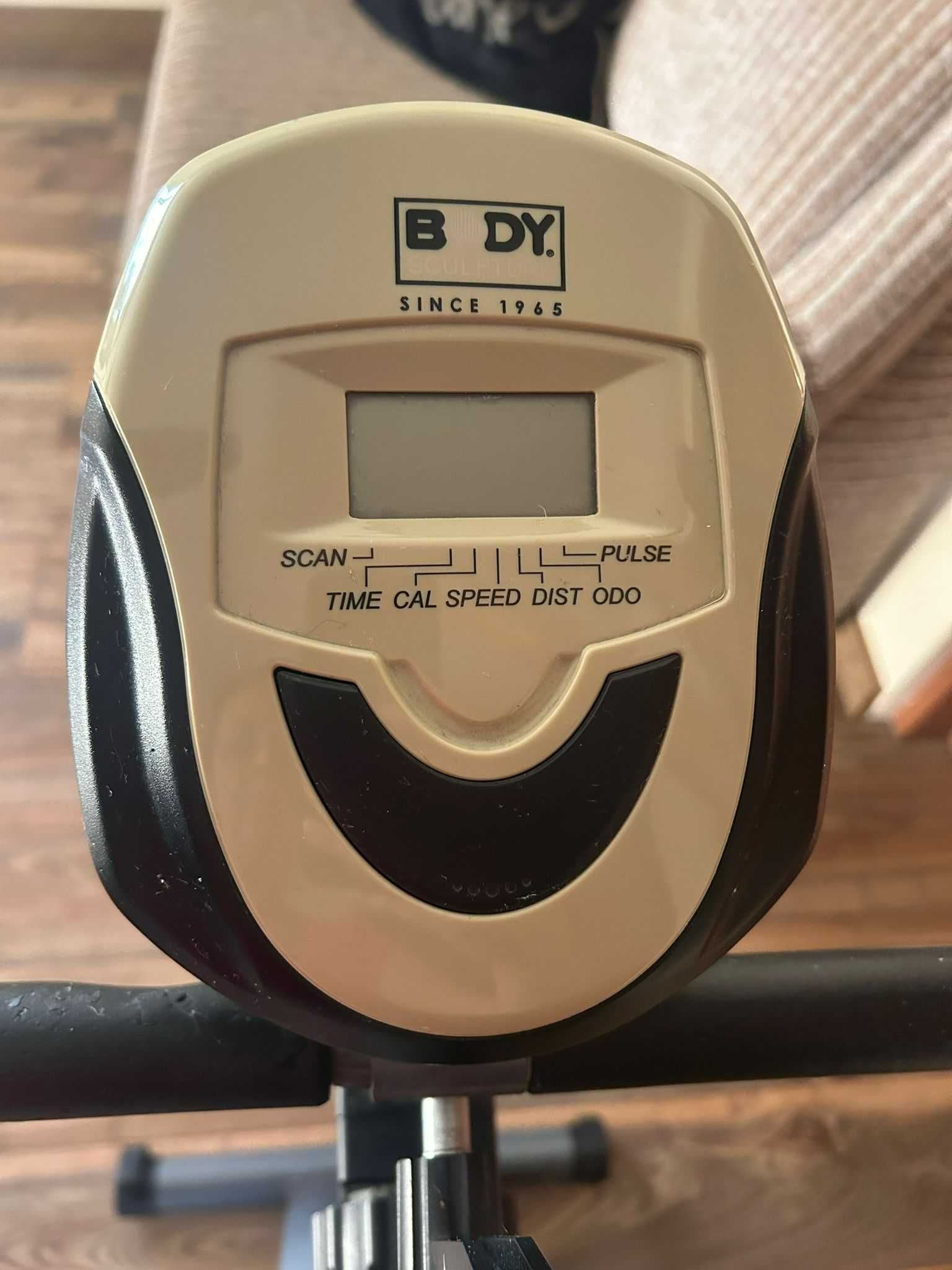 Rowerek stacjonarny Smart Bike BC-1700 LCD mierzenie pulsu i kcal