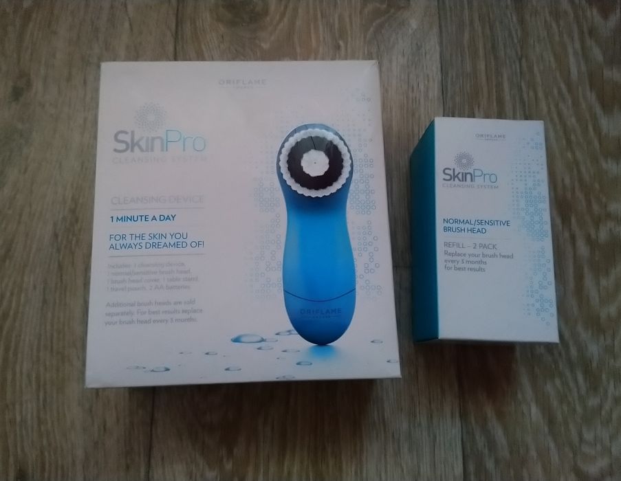 Szczotka/Urządzenie Do Oczyszczania Cery SkinPro Oriflame!! Nowa!!