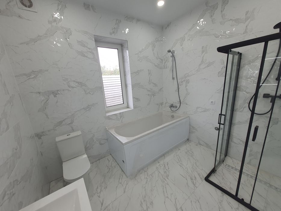 Продам Будинок з ремонтом,  105м2, р- н  вул. Лісна