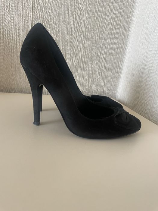 Жіночі туфлі Guess/лодочки