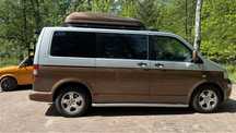 VW Volkswagen T5 - BUS KAMPER - Bogata wersja - DOINWESTOWANY —1.9 TDI