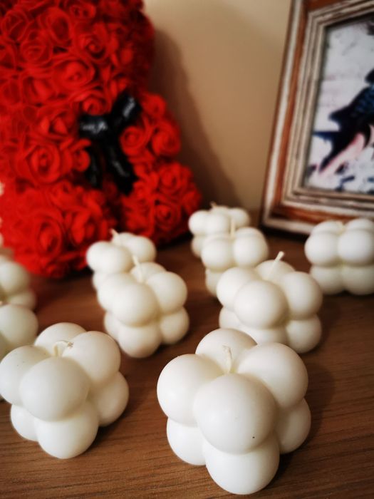 ŚWIECA SOJOWA MINI BUBBLE

Każdą świecę wykonuję ręcznie z dbałością o