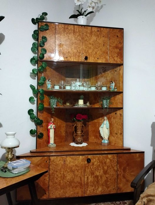 Kredens narożny, kalwaryjski