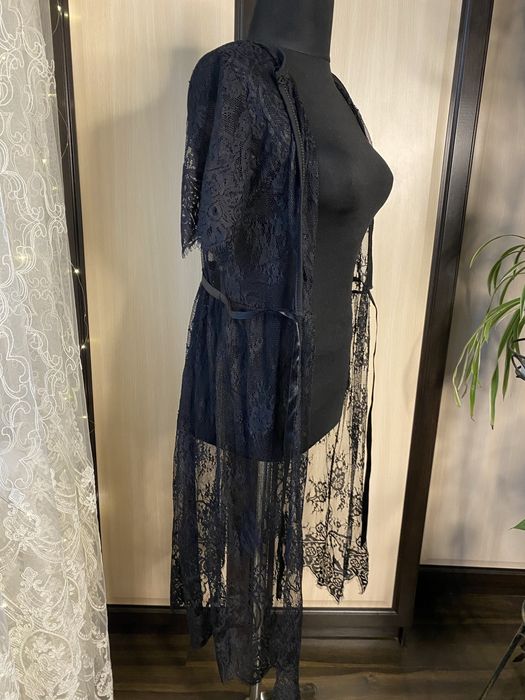 Продам жіночий чорний мережевний халатик.