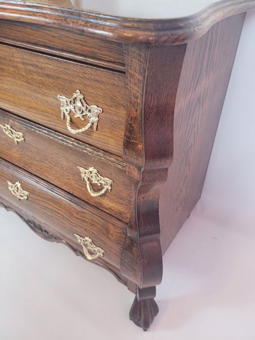 Komoda w stylu barokowym stan super