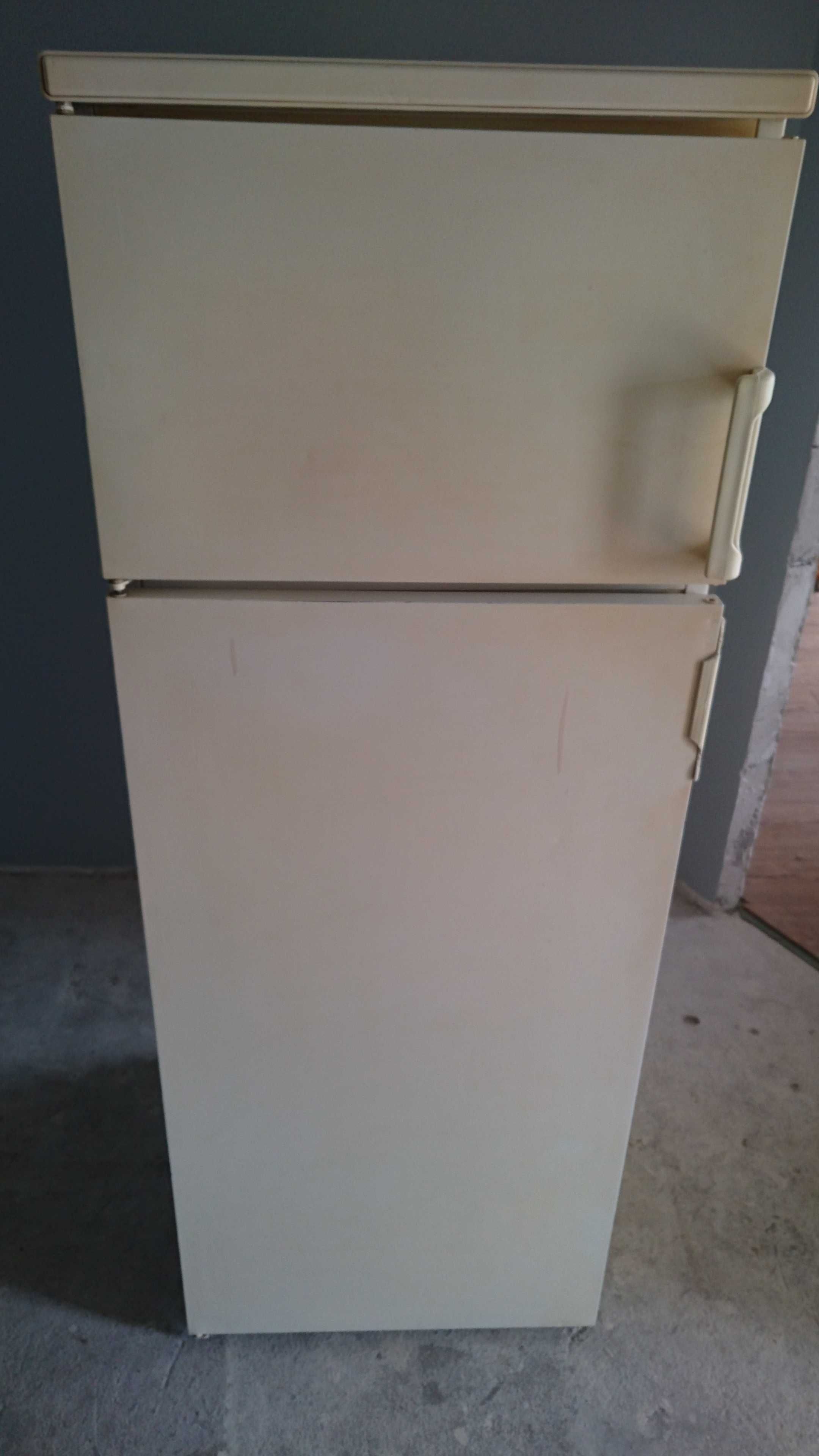 продається холодильник виробництва Німеччини на 246 літрів