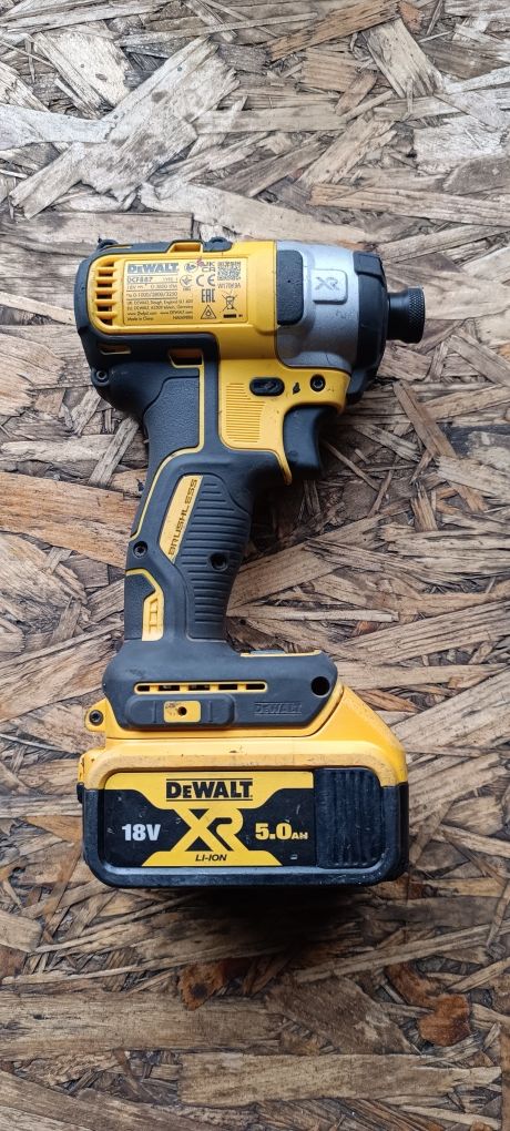 Zakretarka DeWalt dcf 887 Aku 5ah