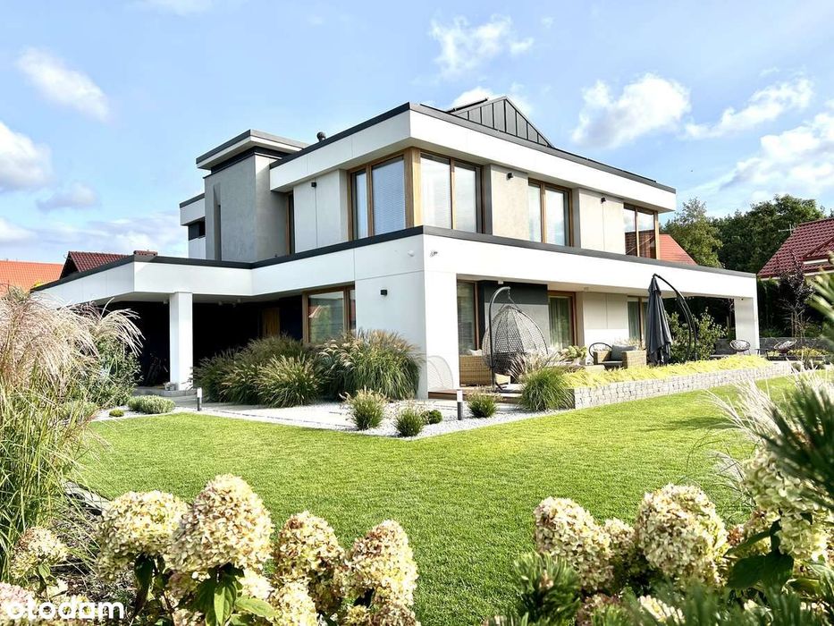 Najbardziej zaawansowany technologicznie dom w Straszynie | Film