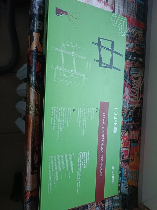 Кріплення для телевізора