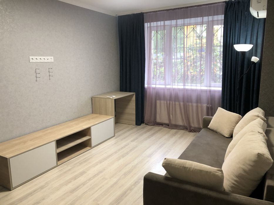 Продаж 1 кімнатної квартири ремонт меблі Академмістечко без комісії