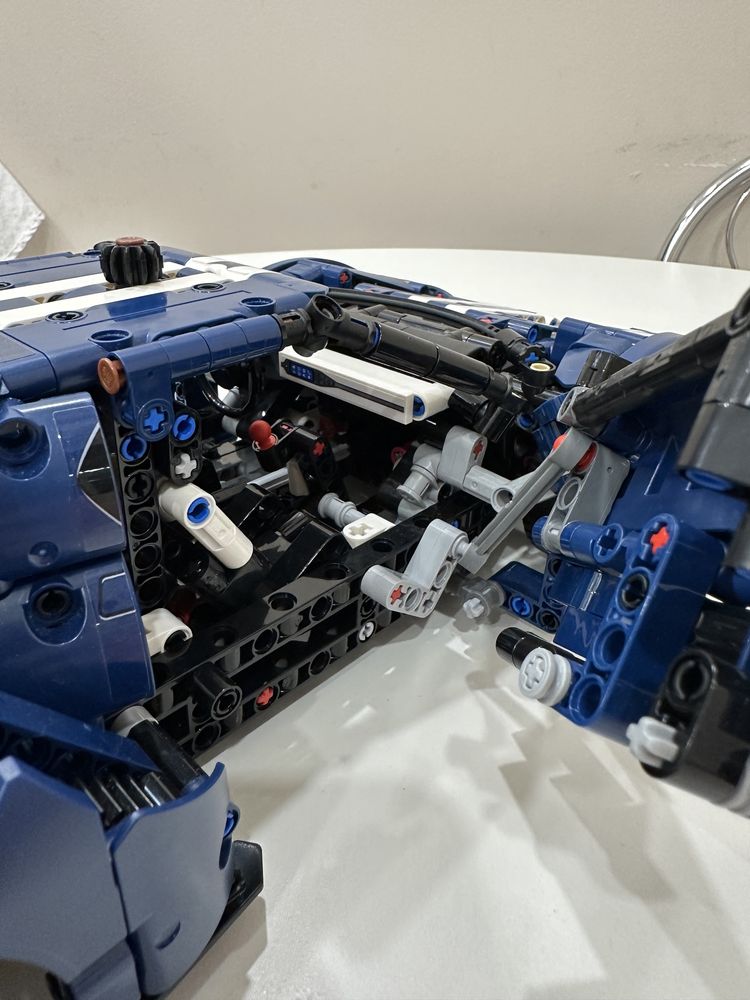 LEGO Technic Ford GT 2022 42154