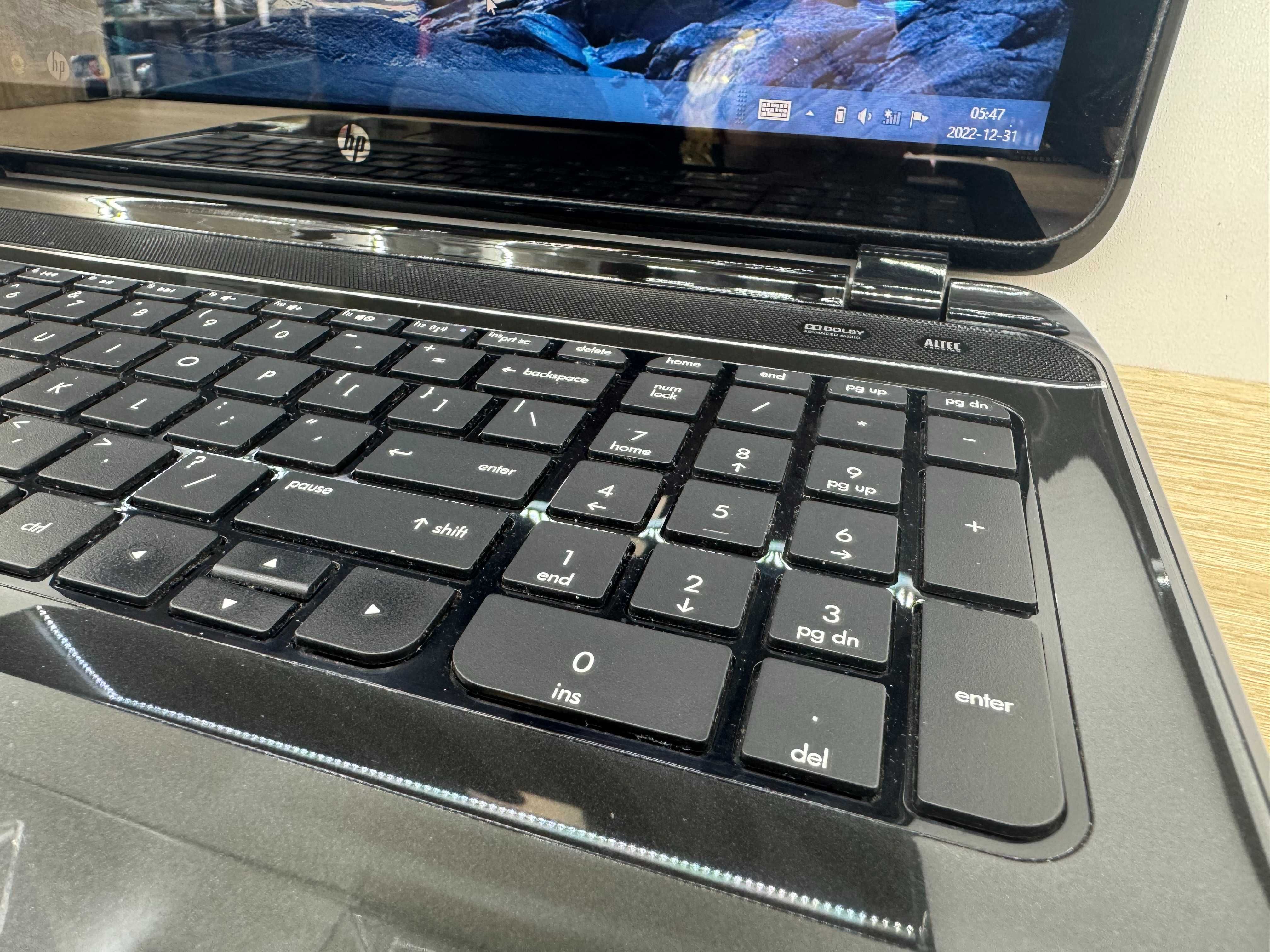 Laptop HP Pavilion 15-b155sw AMD A4 / 4 GB RAM /512 GB SSD / DOTYKOWY
