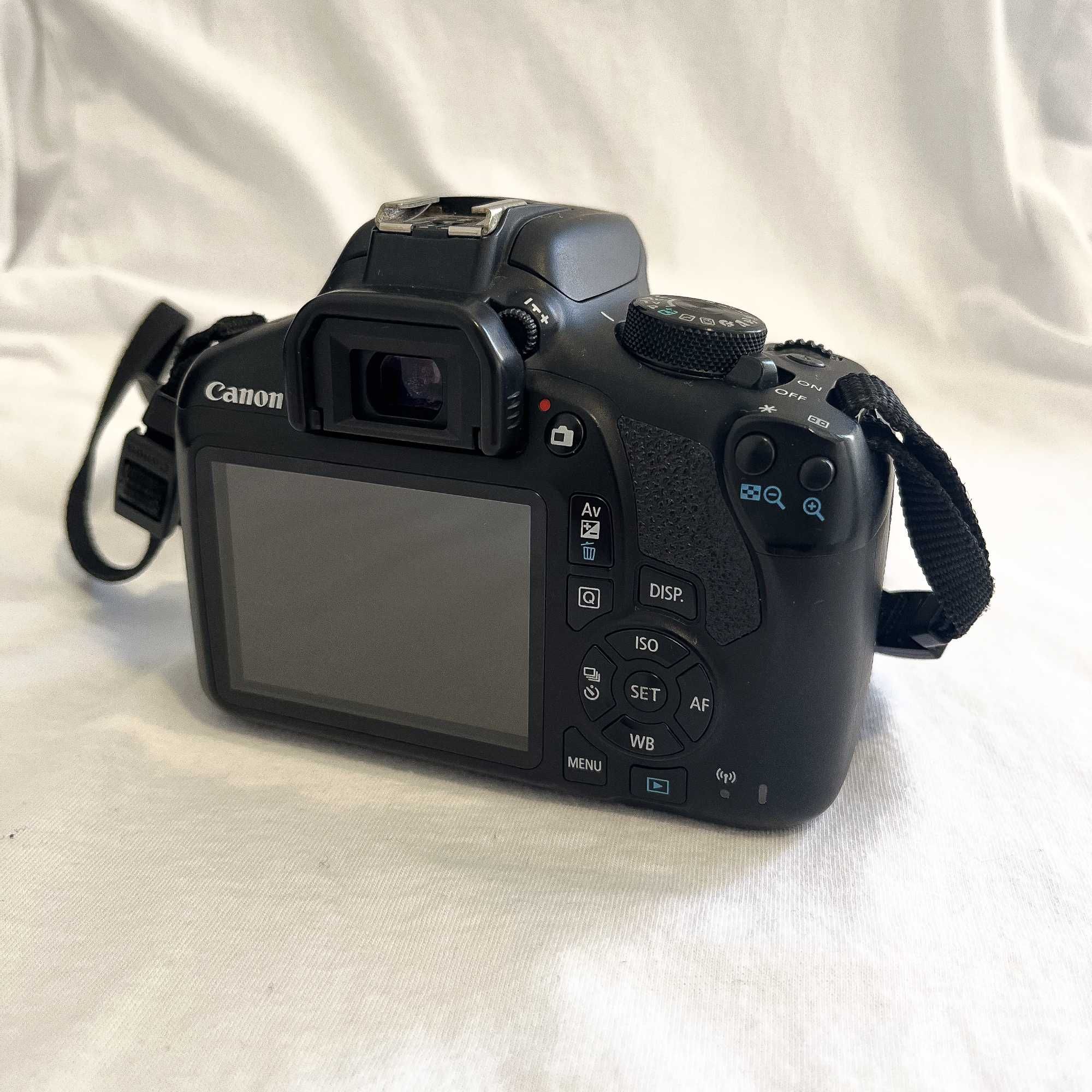 Canon Rebel T6 (EOS 1300D) + Lente 18-135mm Nano USM + Acessórios