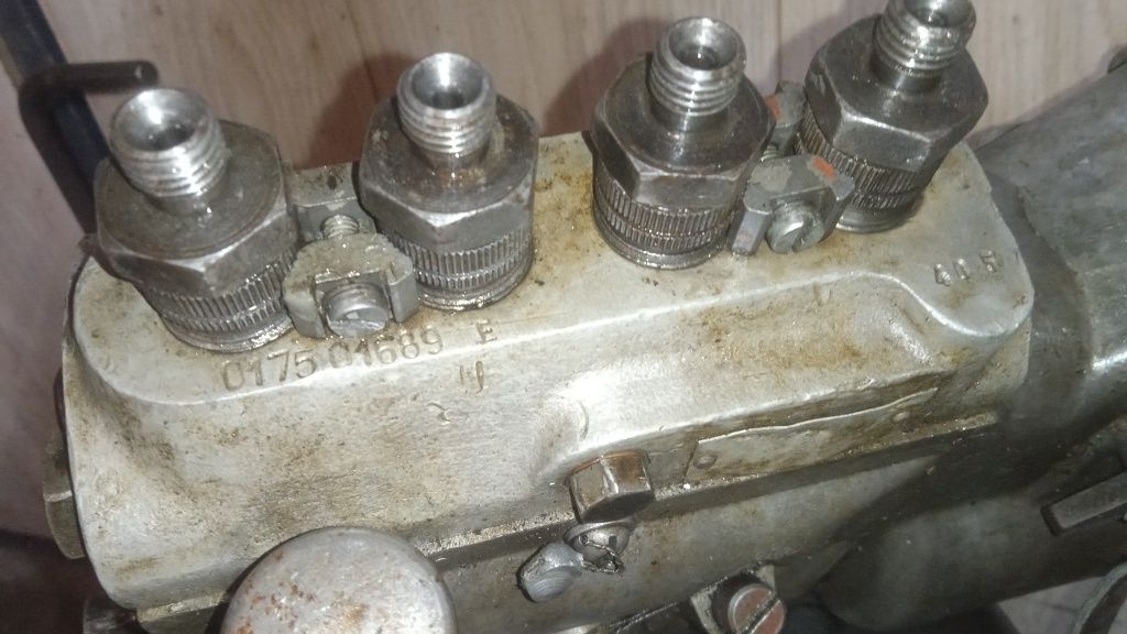Pompa wtryskowa Ursus C-360 C-355 kompletna C-4011 do regeneracji