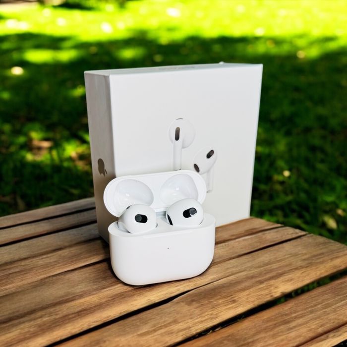 AirPods 3 generacji (2025) - Nowe słuchawki airpods do iPhone i iPad