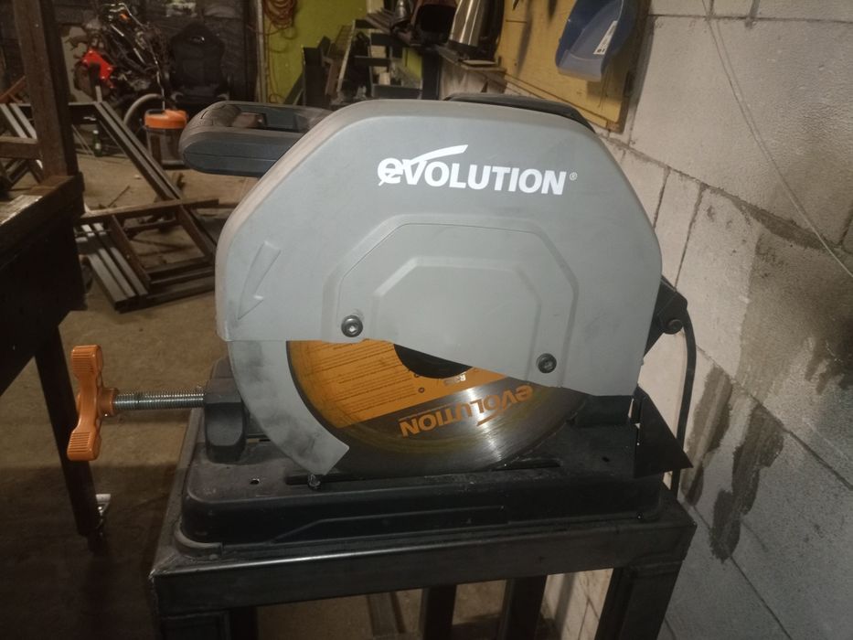Piła do cięcia stali Evolution s355