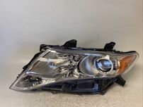 Левая правая фара  xenon Toyota Venza 2009 2010 2012 2013 2014 2015