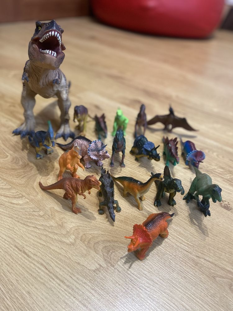 Figurki Dinoaurow - 19 sztuk