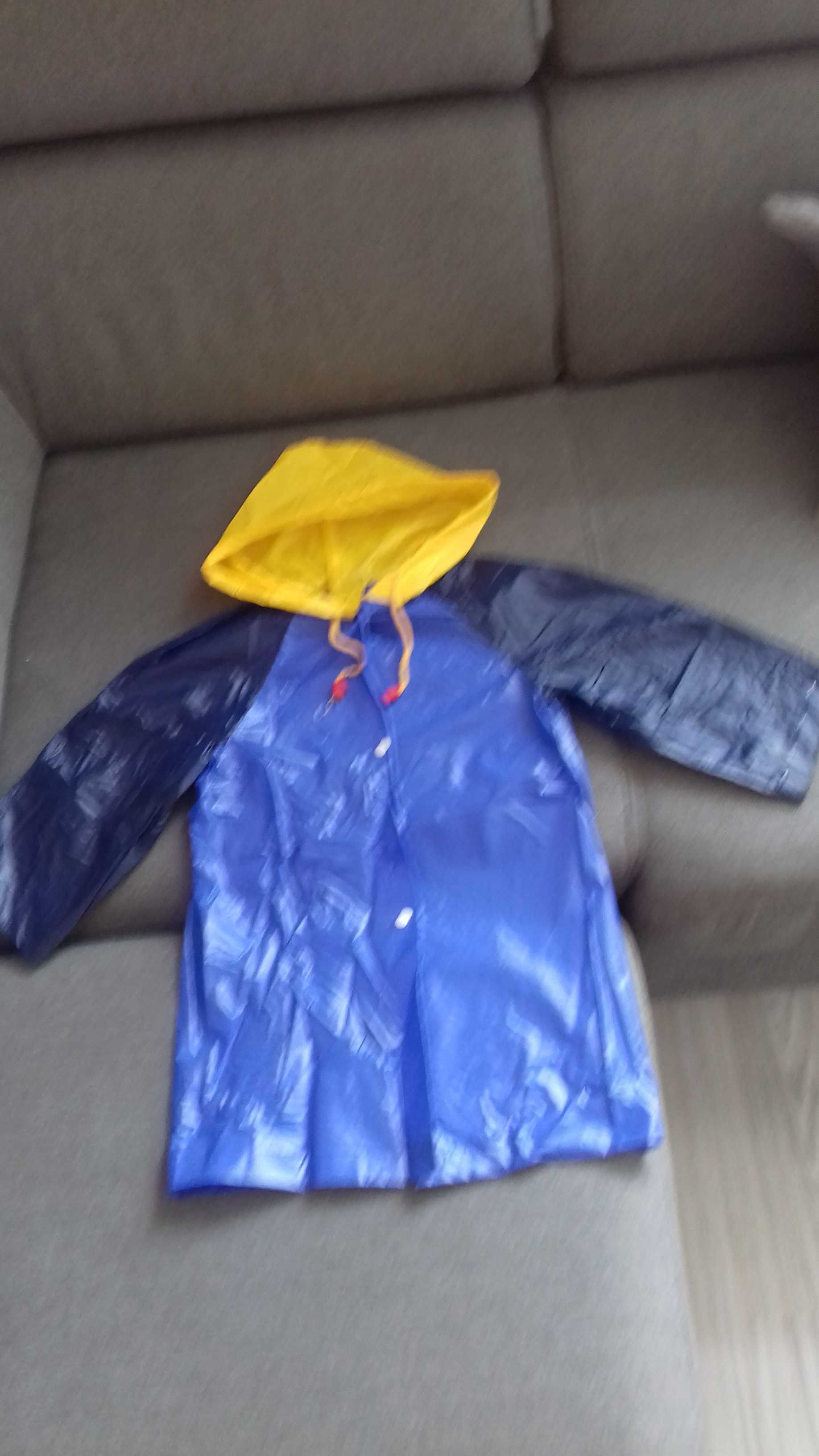 PRZECIWDESZCZOWY Płaszczyk - kurtka dziecięcy  104-110 + parasol