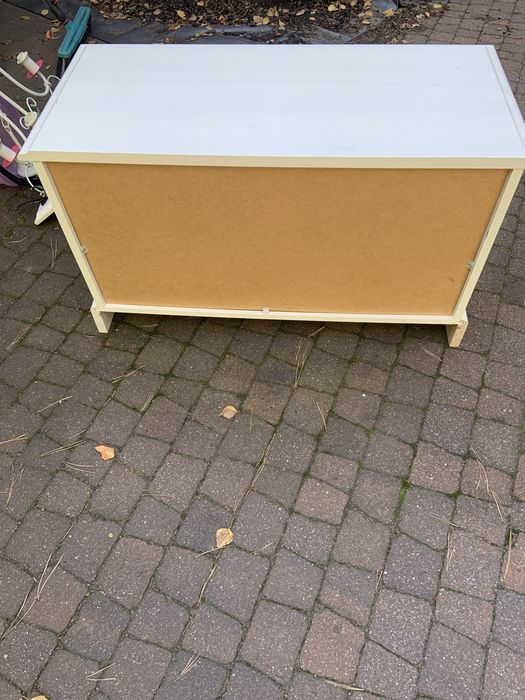 Szafka biała meble Cindirella