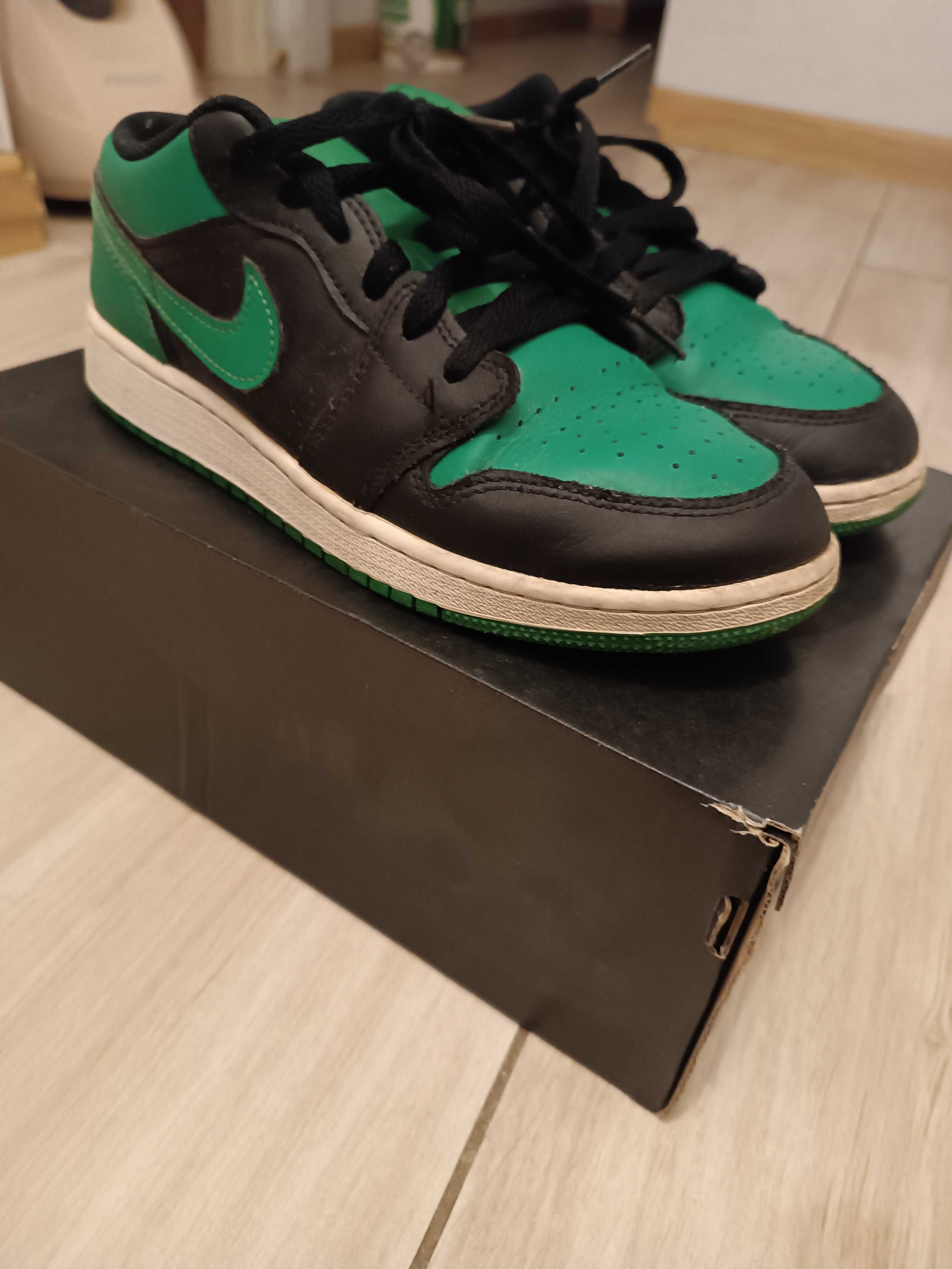 Nike air jordan 1 low green black