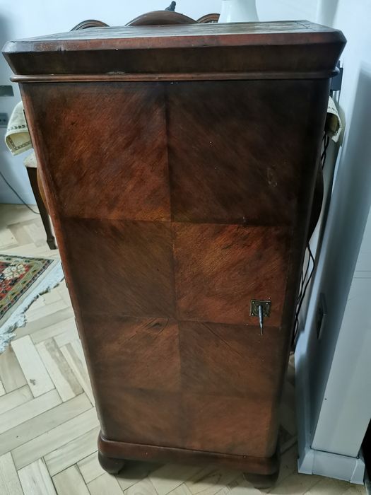 Szafka z fabryki S. Manne. art déco przedwojenny mebel kolekcjonerski