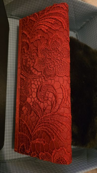 Vendo bolsas e pochetes