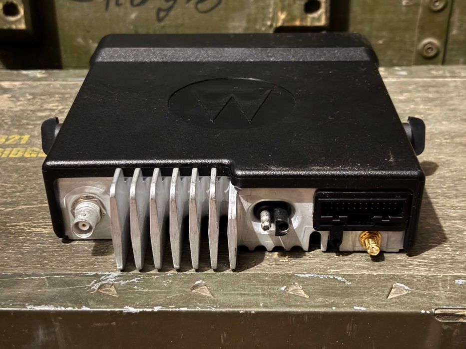 Motorola DM-4401e LP UHF AES