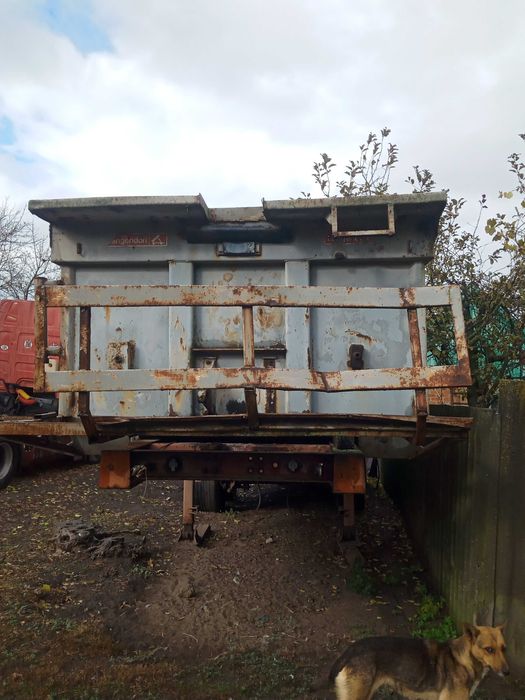 Напiвпричiп самоскид