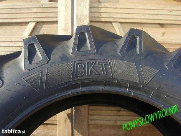 Opona rolnicza 12.4-28 12.4R28 320/85r28 360/70r28 URSUS C330 BKT gwar